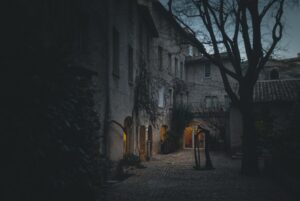The Best Ghost Tours in Historic Cities Around the World